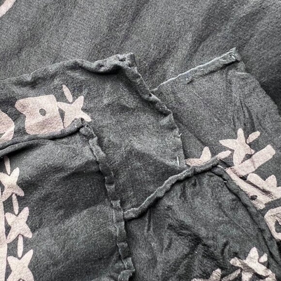Liz Claiborne Vintage Silk Scarf Black Gray Floral Border 80s 90s Elegant Wrap - Picture 7 of 9